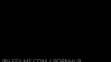Ніч чортів дві лесбіянки