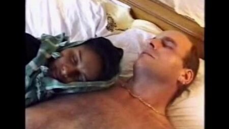 П'яна чорношкіра жінка здалася відвідуванню