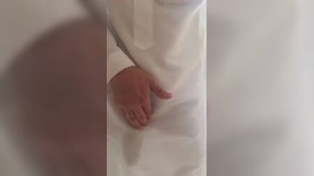 Закатайте низ тхауба