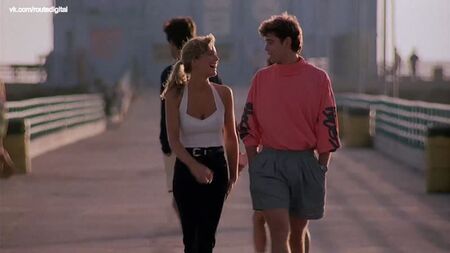 Кортні Торн-Сміт, Харлі Джейн Козак — «Side Out» (1990) HD 1080p / Кортні Торн-Сміт, Харлі Джейн Козак — «Перехід подачі»