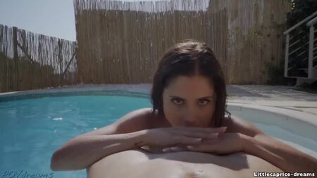 LittleCAPRICE — «Мрії від першої особи: Басейн та емоції» [1080p]