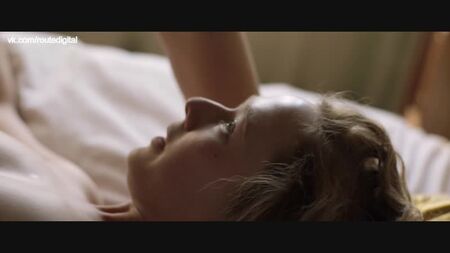 Alba August Nude — Becoming Astrid (DK-SE 2018) HD1080p Дивитися онлайн / Альба Август — Стати Астрід Ліндгрен