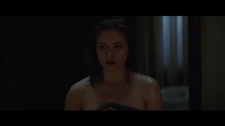 Софі Куксон оголена — «Розп'яття» (2017) HD 720p