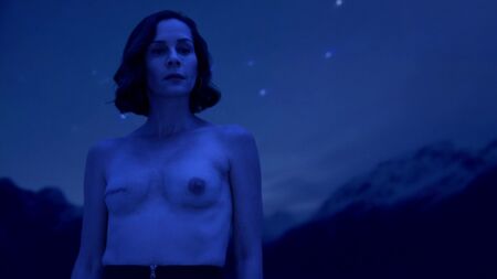 Ембет Девідц оголена — «Рей Донован», 4 сезон, 6 серія (2016) — Web HD 1080p