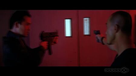 Трейлер фільму «Сплячі собаки»