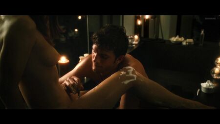 Рейчел Бланшар оголена — «Spread» (2009) 1080p