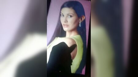 Моя красуня Еміра Дастур: гарячий триб'ют (сперма та слина)