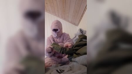 М'який пухнастий рожевий комбінезончик