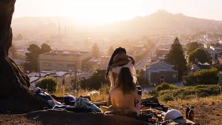 Усі сцени сексу в серіалі «Sense8»