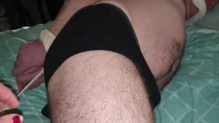 Чоловік, зв'язаний по-свинячому