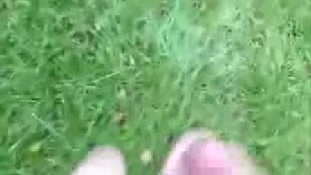 Мастурбувати на природі
