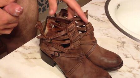 Чортові дружини: ботильйони Steve Madden Freebird у стилі гранж