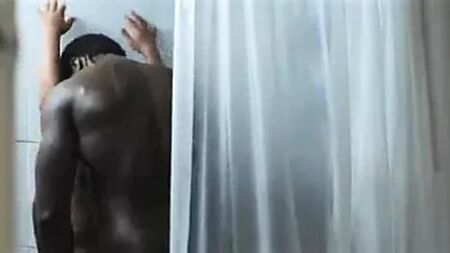 50 Cent трахає круту сучку під душем