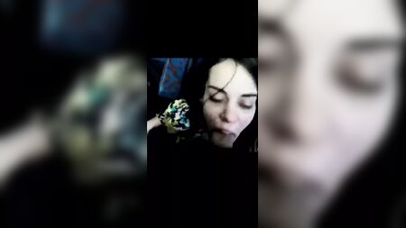 Біллі Айліш робить мінет