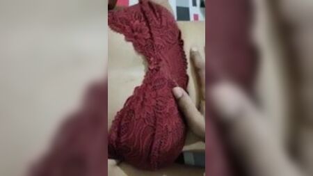 Приваблива індійська дівчина