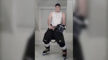 Хокейне спорядження