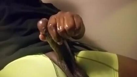 Thickblackoilycock — це мій нік у Kik