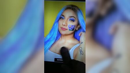 Горяча данина поваги від Мрунал Панчал