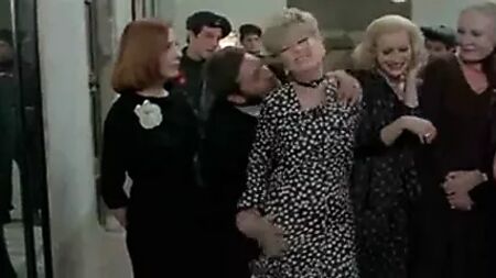 120. Пані Содома, 1975