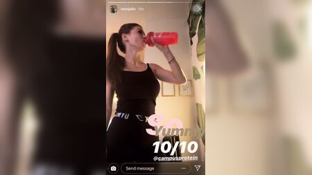 Мініджелло: «Милі цицьки» в Instagram Stories