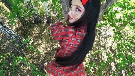 Сука знала, чому вони привели її в ліс