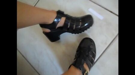 Melissa Petit Jolie на нозі молодої дівчини Jelly sandal