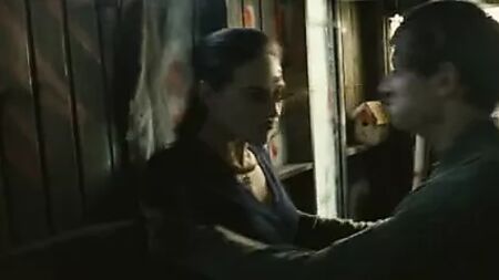 Клер Форлані — «Халлам Фо» (2007) Зріла жінка та молодий чоловік
