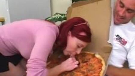 Суперсексуальна матуся Несса