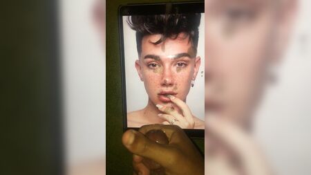 Джеймс Чарльз: данина поваги