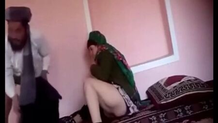 Зріла та пишнотіла мама, секс із заміжньою жінкою в тюрбані, секс у родині