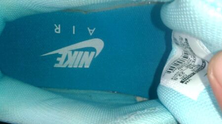 Перший секс у новій парі Nike Air Max з подругою