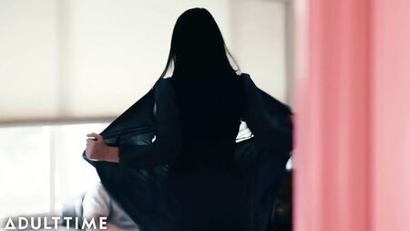 «ЧАС ДЛЯ ДОРОСЛИХ»: Анджела Вайт з неохотою трахається зі своїм психічно хворим чоловіком