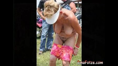 Збірка фотографій піхв бабусь від OmaFotzE у великому плані