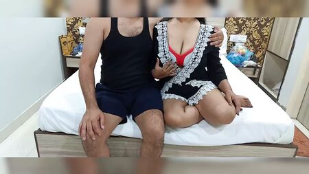 Секс між індійським братом і сестрою, дубльований на хінді, xxx