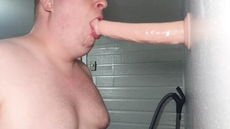 Deepthroat — елітний фалоімітатор «King Cock» довжиною 10 дюймів