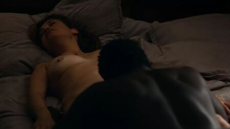Еммануель Девос оголена у фільмі «Амін» (2018)