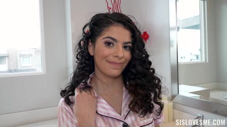 SisLovesMe TeamSkeet Angel Gostosa - Ми закінчуємо те, що починаємо Чорне волосся, мінет, коров'яча дівка, Cum In Hair