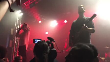 Bring Me The Horizon "Pray For Plagues" наживо в The Dome для Warchild