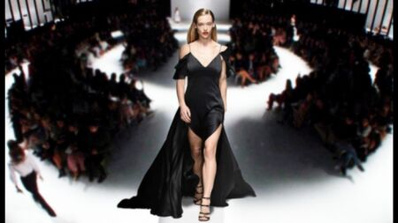 Blumarine - весна-літо 2018 - Міланський тиждень моди