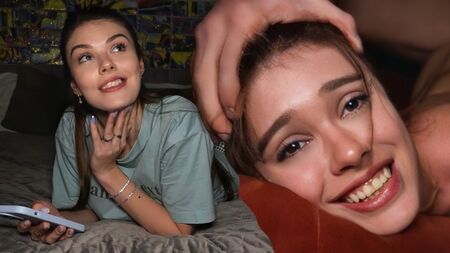 18-річну студентку ебет у гуртожитку