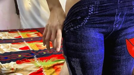 ХІНДІН СЕКС ВЧИТЕЛЬКА ТРАХАЄТЬСЯ НАСТРІЙ СВІЖИЙ КОРОТКИЙ XXXXX