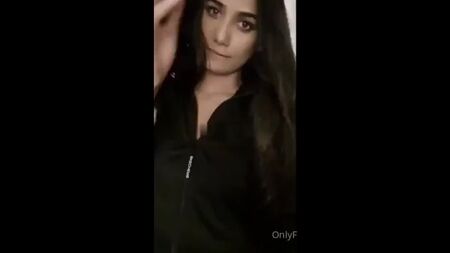 Балкон Пунам Панді від OnlyFans