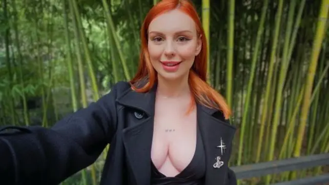 ВКонтакте желісіндегі жасырын камера секс Қызыл телпек секс сайты