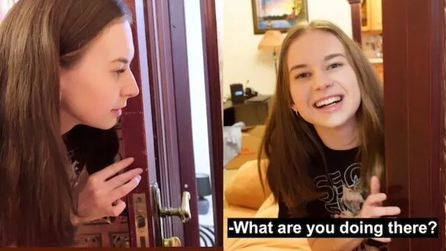 Шұлықтағы транссексуалдар бейнеленген орыс порносы