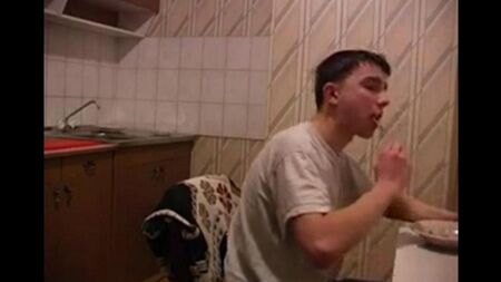 Інцест мати і син рак ебать на кухні