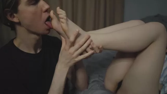 Кискадағы веб-камерадан порно видео