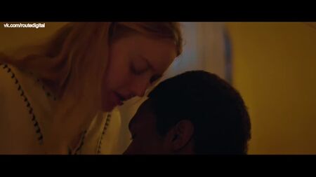 Дакота Фаннінг оголена (прикрита) — «Мелодія в животі» (2019) HD 1080p — Дивитися онлайн / Дакота Фаннінг — «Мелодія в животі»