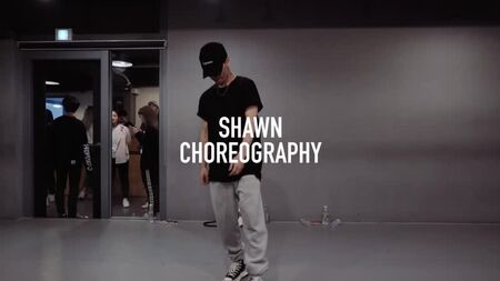 1Million Dance Studio — «Hotline Bling» (ремікс) — Дрейк та Шон (хореографія)