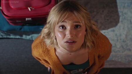 Олівія Холт, Реха Санділл — «Turkey Drop» (2019) HD 1080p. Оголені сцени? Сексуально! Дивитися онлайн