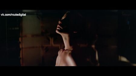 Сьюзан Дей оголена — «Красуня» (США, 1981) 1080p Дивитися онлайн